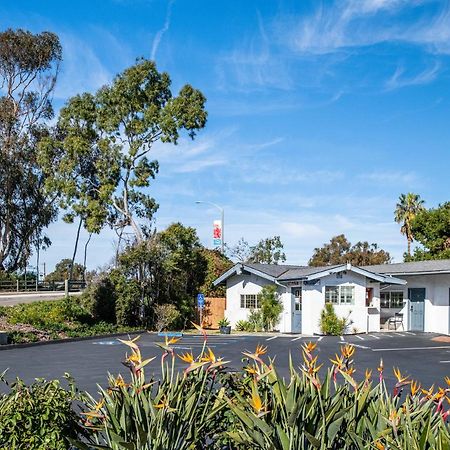 Scandia Motel Carlsbad Buitenkant foto