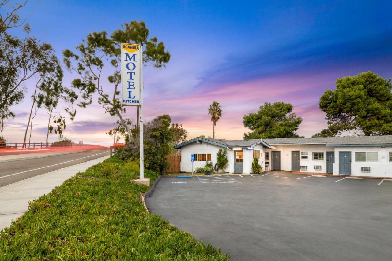 Scandia Motel Carlsbad Buitenkant foto