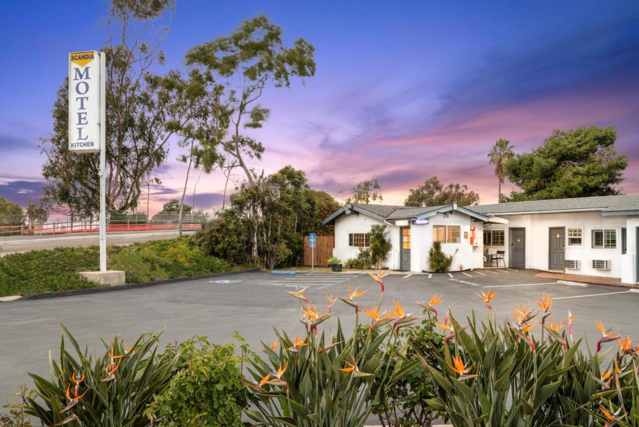 Scandia Motel Carlsbad Buitenkant foto
