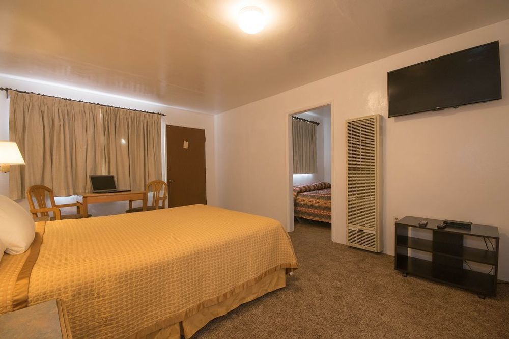 Scandia Motel Carlsbad Buitenkant foto