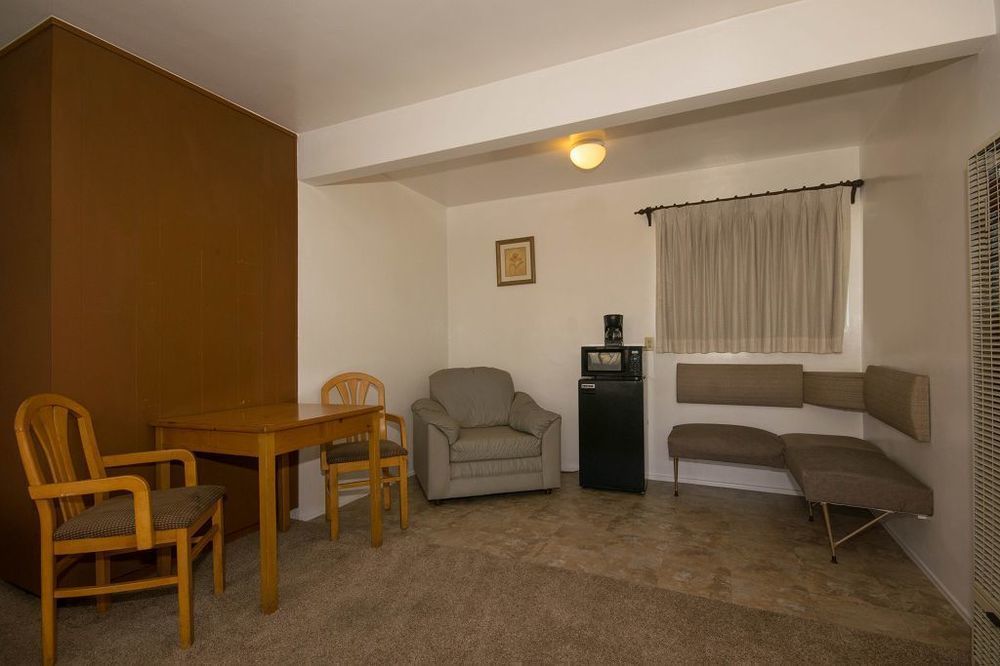 Scandia Motel Carlsbad Buitenkant foto