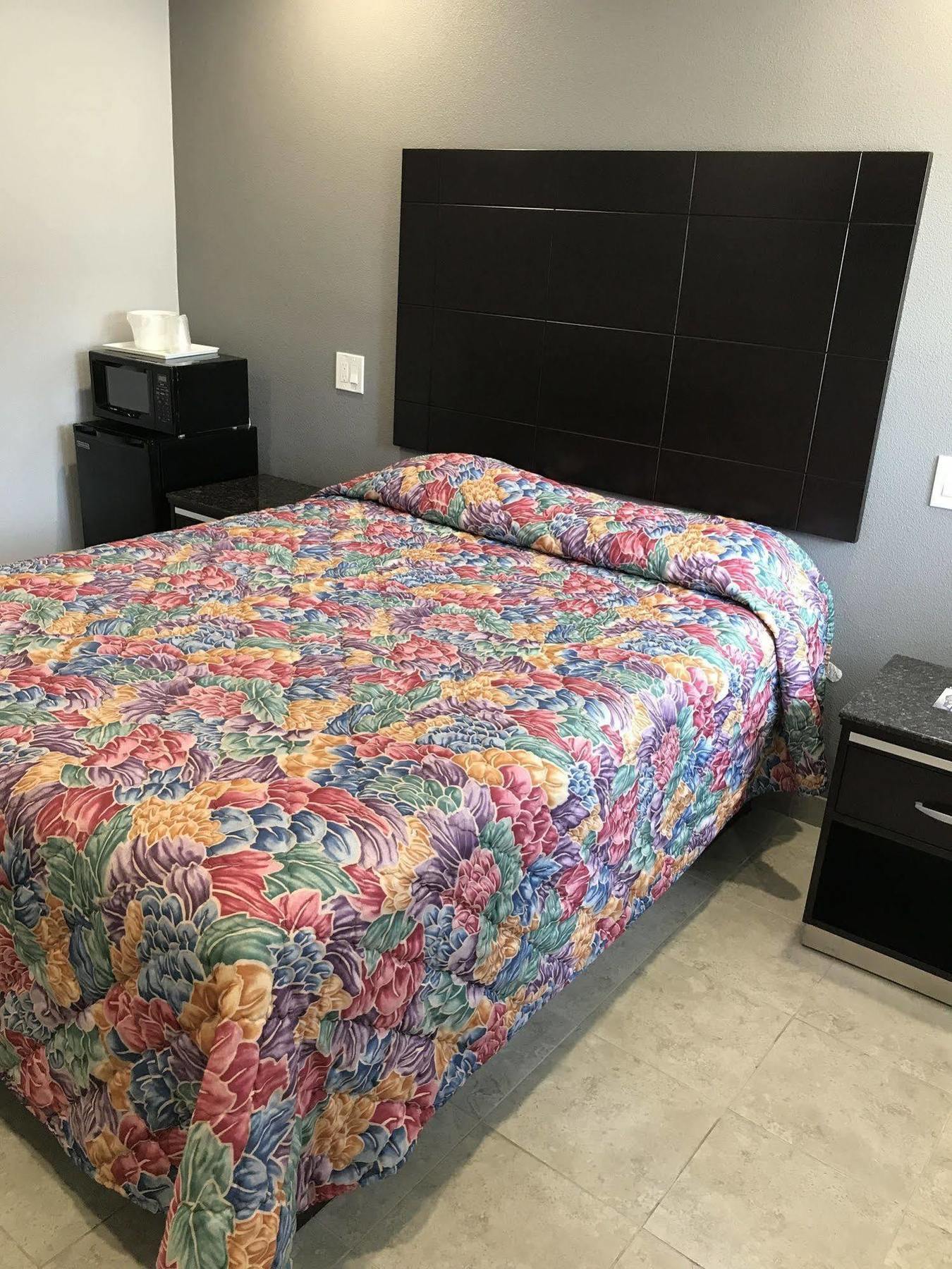 Scandia Motel Carlsbad Buitenkant foto